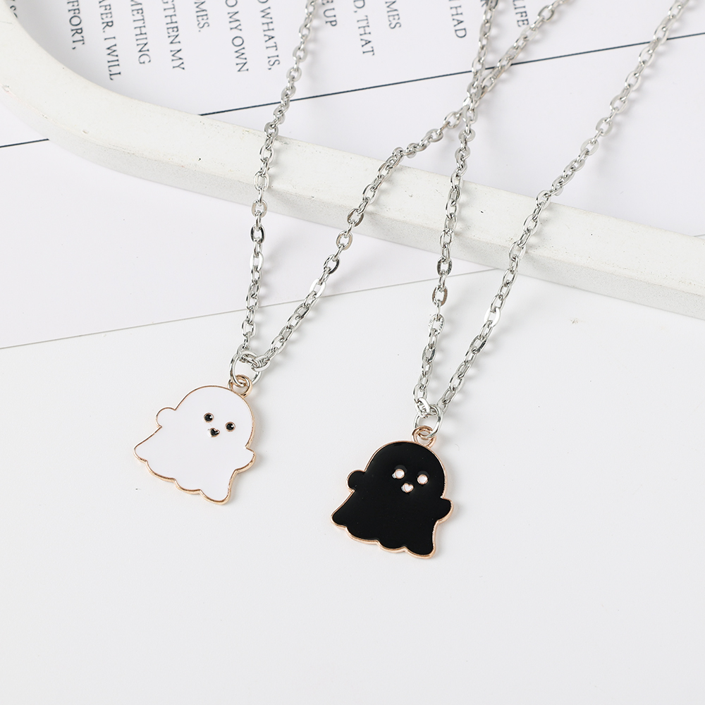 ghostnecklace2