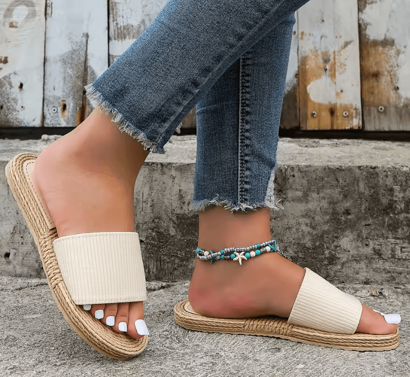 Womens Soft Sole Flat Sandals Comfortable NonSlip Summer Flip Flops 2