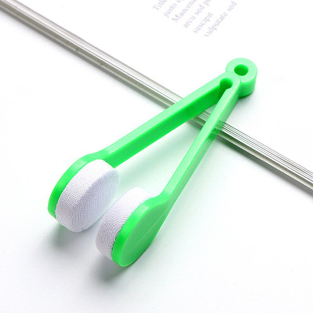 eyeglass cleaner