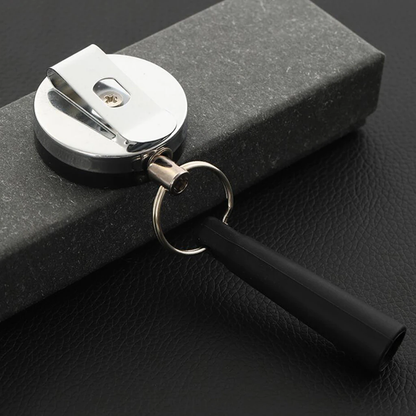 Clip-On Retractable Pen Holder Leash1
