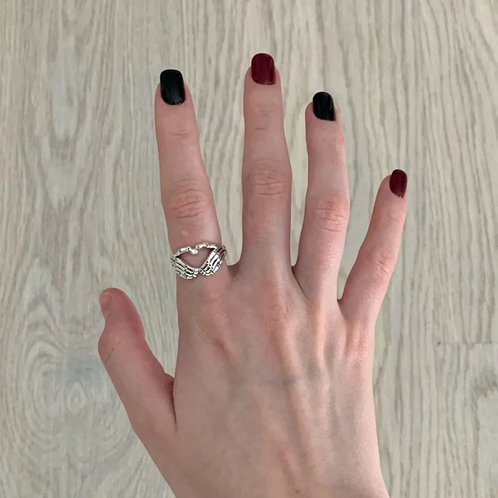 silverskullhandheartring6