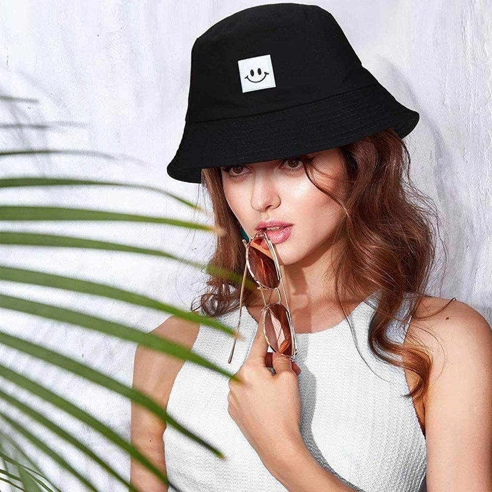 smileyfacebuckethat3