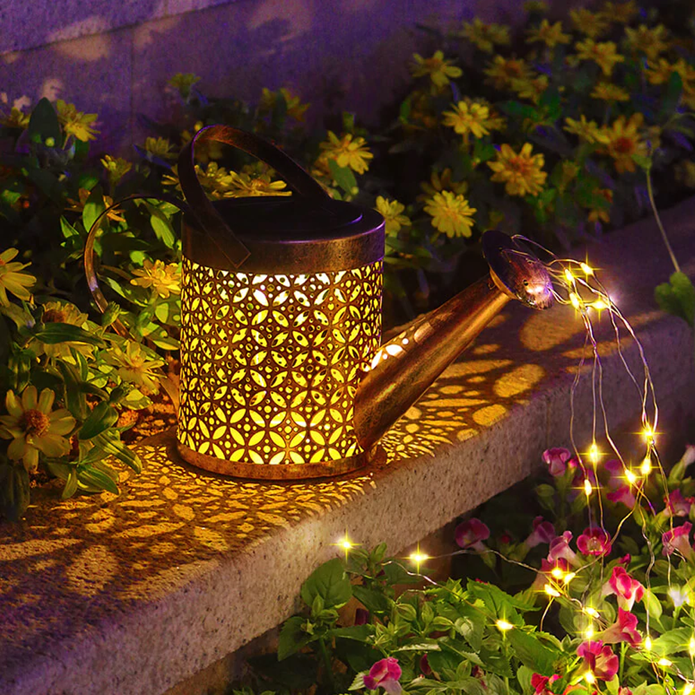 glowingwateringcanmadewithfairylights3.png