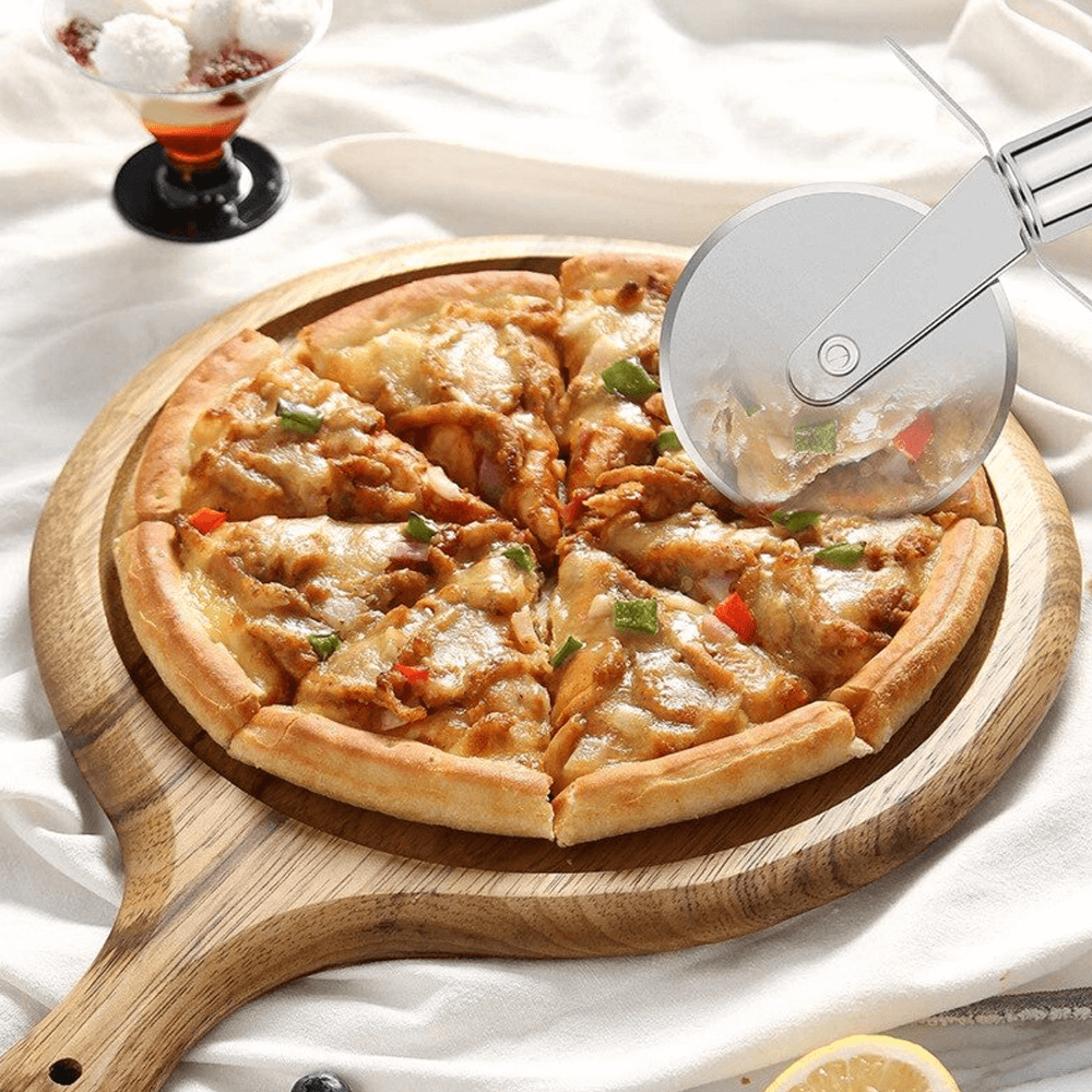 stainlesssteelpizzaroller2.png