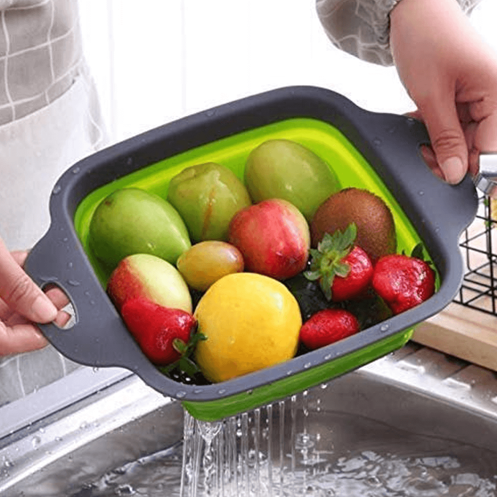 siliconefoldinganddrainingbasketmakeswashingfruitsandvegetableseasy3.png