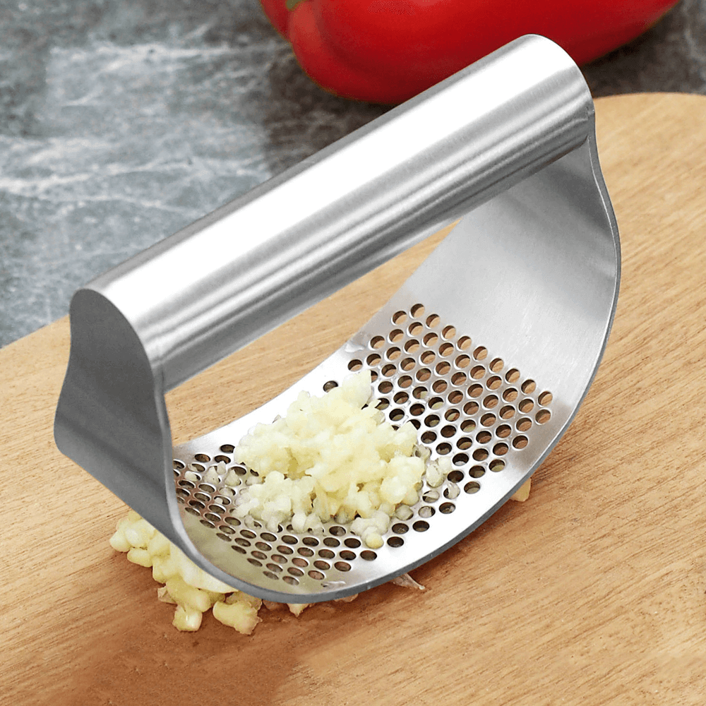 magicpressstainlesssteelgarlicpress5.png