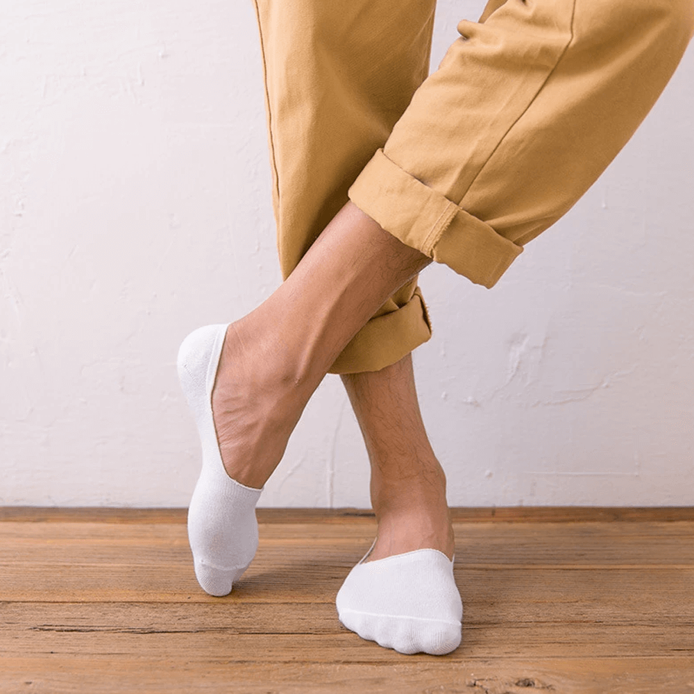 noshownoslipsocks2 (1).png