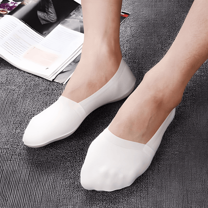 nonslipnoshowsockswhite.png