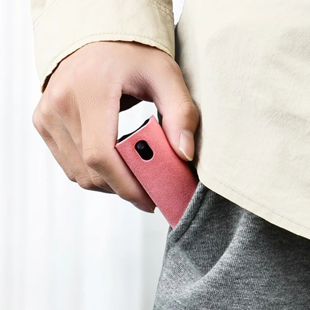 3in1fingerprintproofscreencleanerpink.png