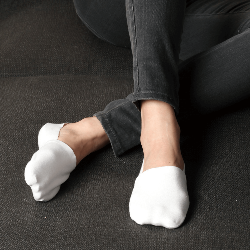 hiddensocksforflatswhite.png