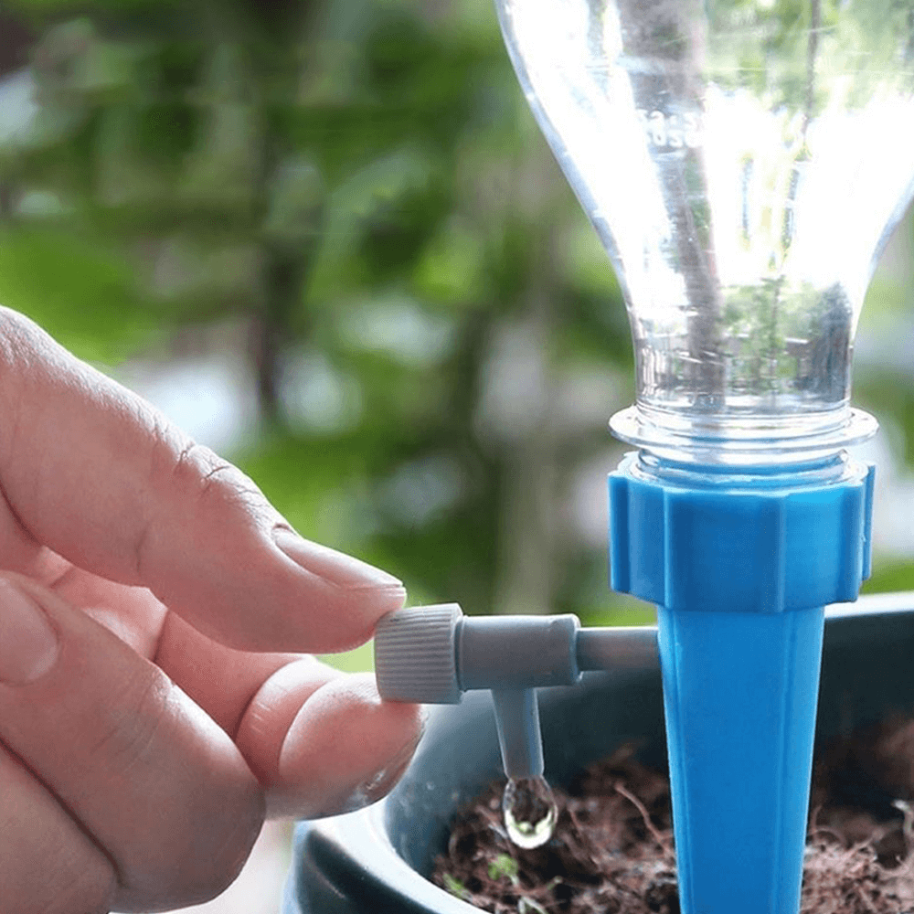 plantselfwateringspikes4.png