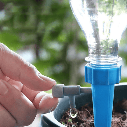plantselfwateringspikes4.png