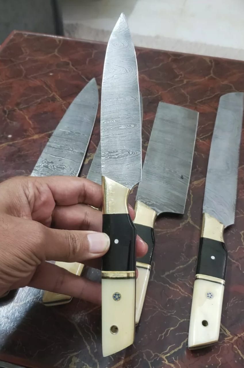Custom Knives for Salejpeg