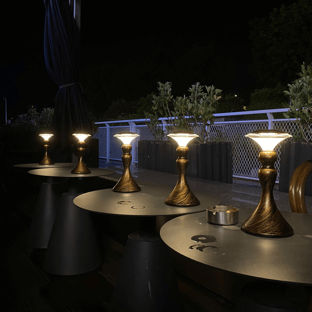 retroledrechargeablebarandtablelamp2.png