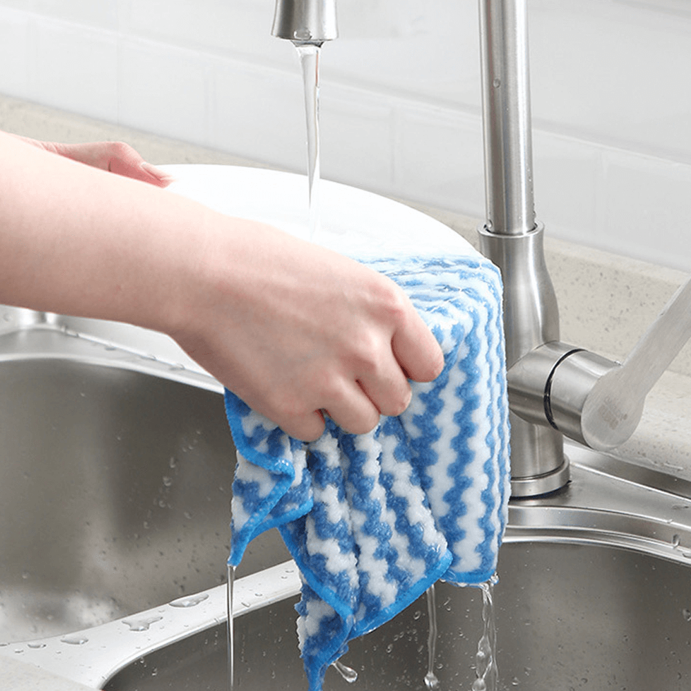 microfibercleaningclothblue.png