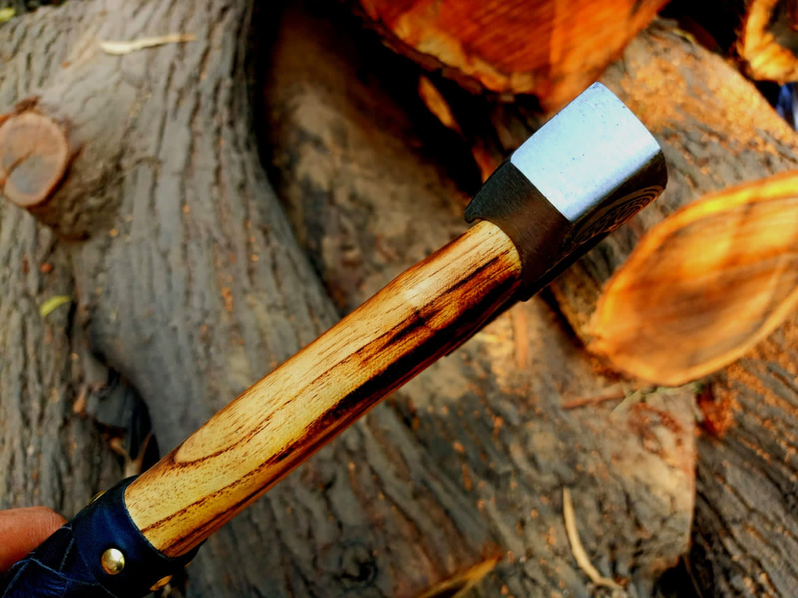 Handmade Steel Tomahawk Axe Throwing Viking Hunting Axe INjpeg