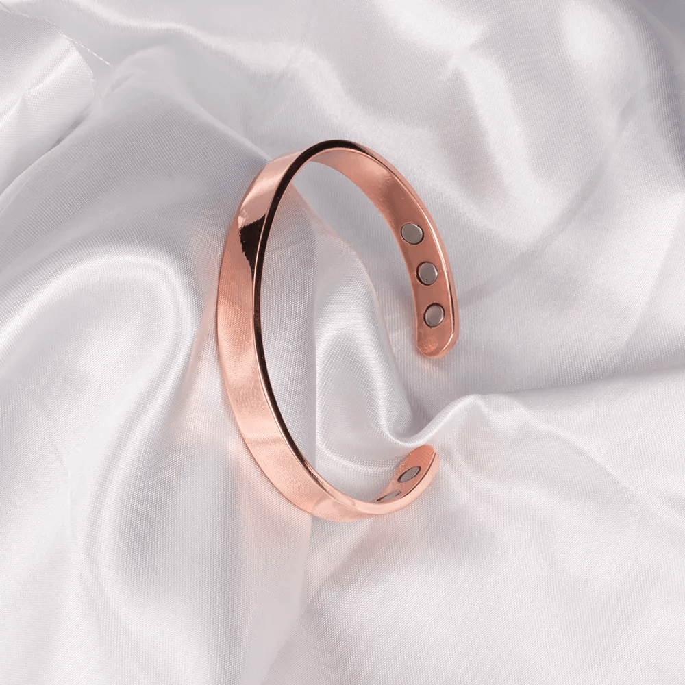 magneticbanglebracelet4.png