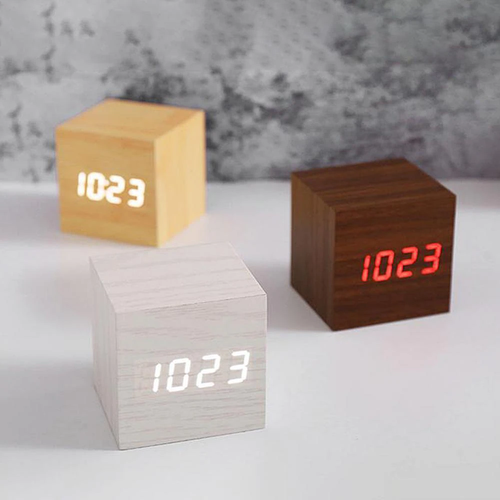 woodendigitalalarmclock2.png
