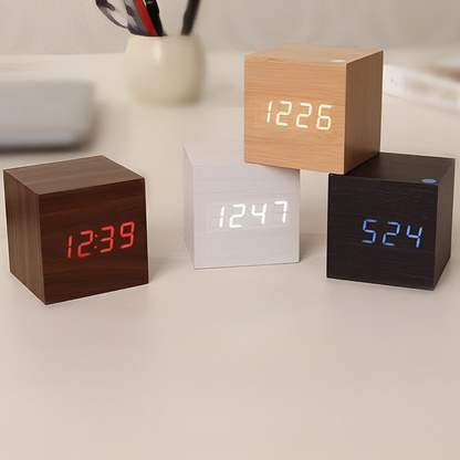 woodendigitalalarmclock3.png