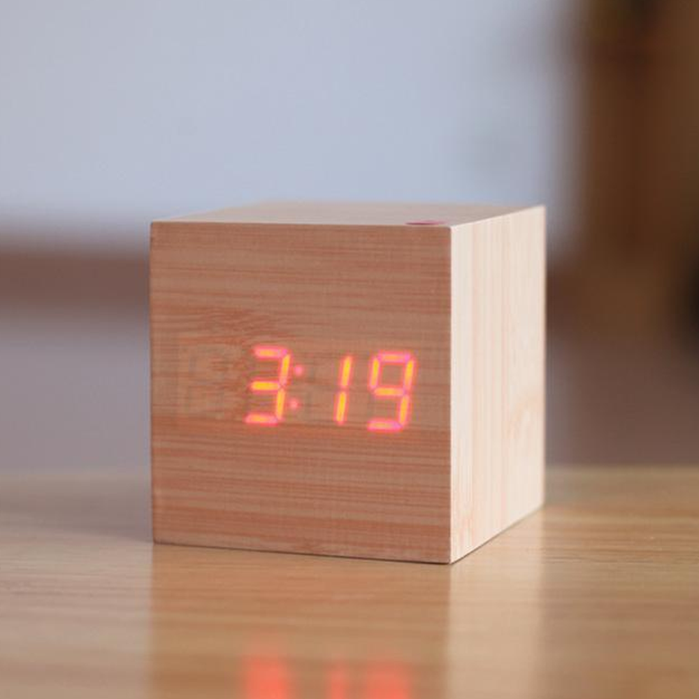 woodendigitalalarmclockoakorangelight (1).png