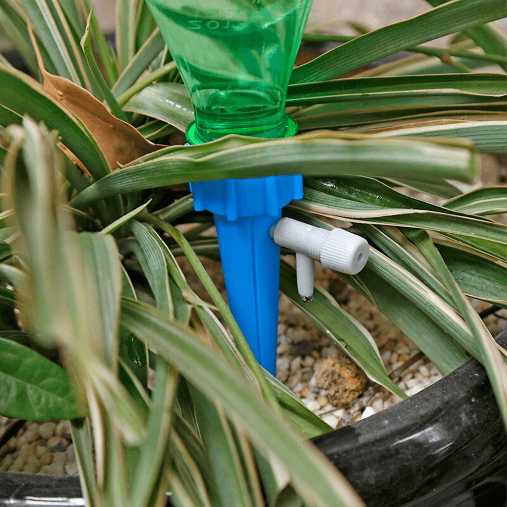 selfwateringspikesforplants1.png