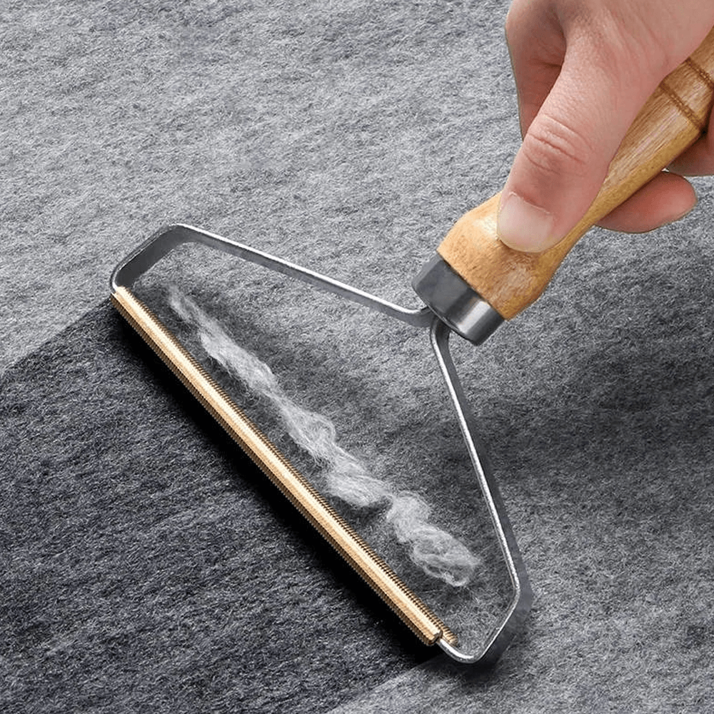 fuzzfabriclintremoverbrush4.png