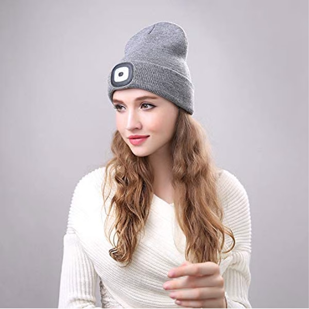 ledknittedbeaniehat1.png