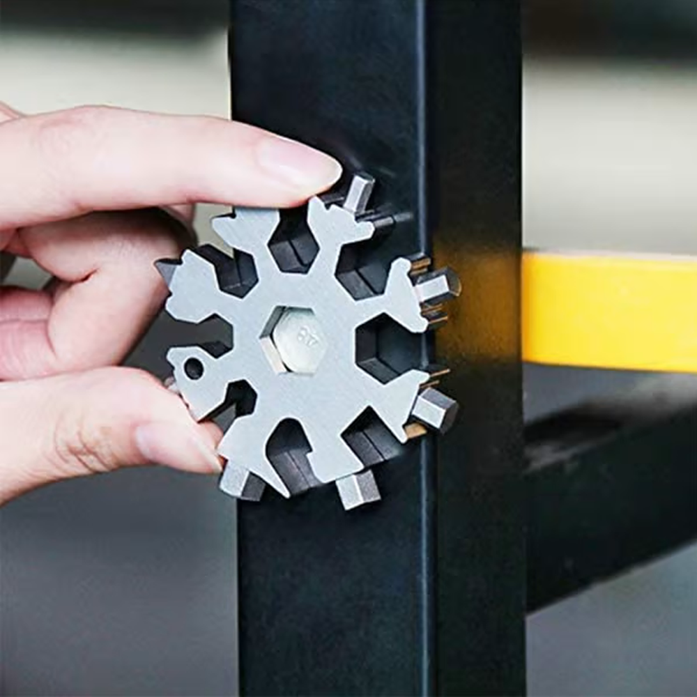 18in1stainlesssteelsnowflakesmultitool4.png