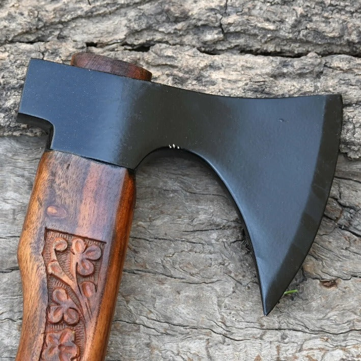 Survival axe for Salejpeg