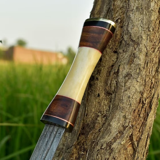 Ancient Greek Infantry Damascus Steel Spatha Sword.jpg