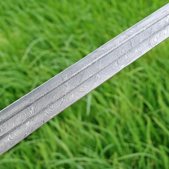 Damascus Steel Viking Warrior Sword - Hand Forged Collectible Replica Sharpened Steel Sword W (5).jpg