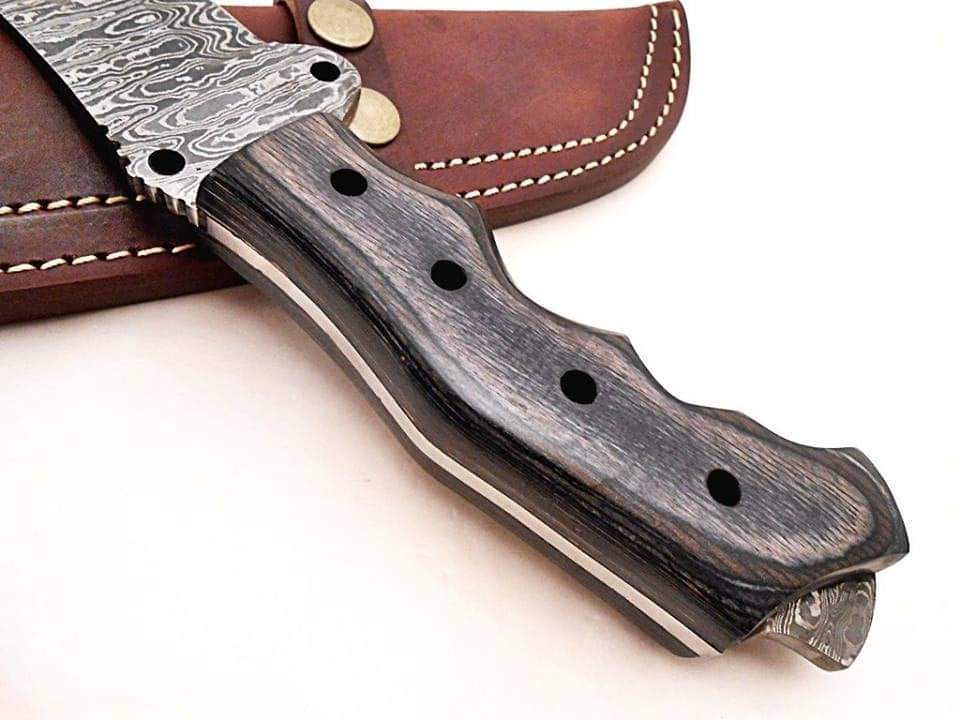 Damascus Steel hunting knife