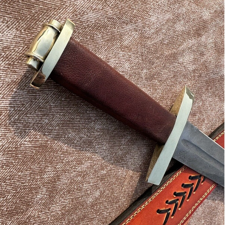 New Custom Handmade Damascus Steel Viking Medieval Warrior Sword, Wood Ha.jpg