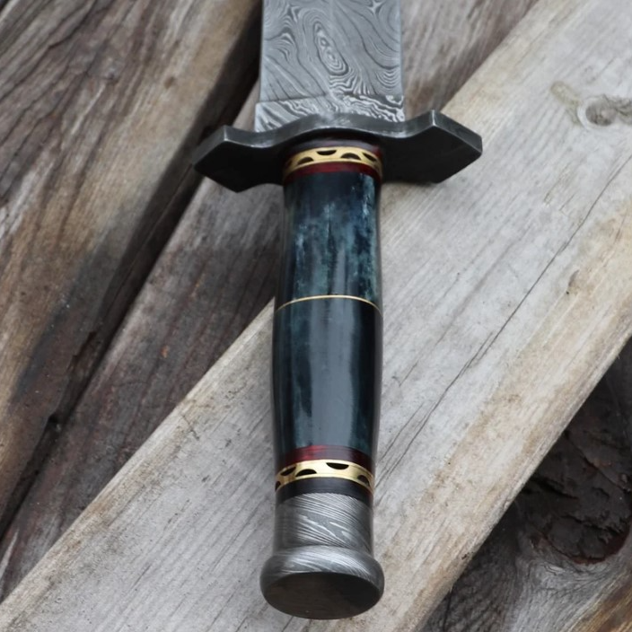 Army of the Dead Damascus Steel Dagger 3.jpg