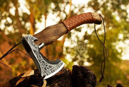 Ragnor hunting axe for sale