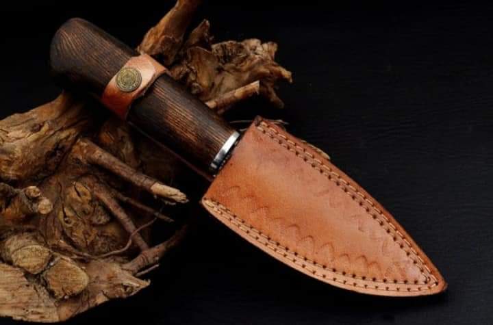 Carbon Steel Hunting Knife with Sheath