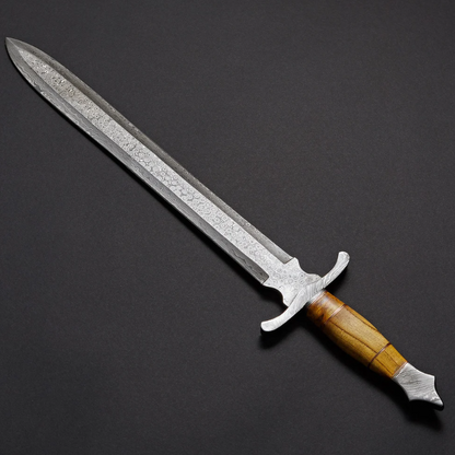 Handmade Damascus Steel Hunting Sword With Leather Sheatpng