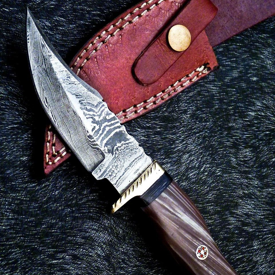 Hand Forged Damascus Full Tang Bowie Hunting Knife Blade With Leather Sheath
