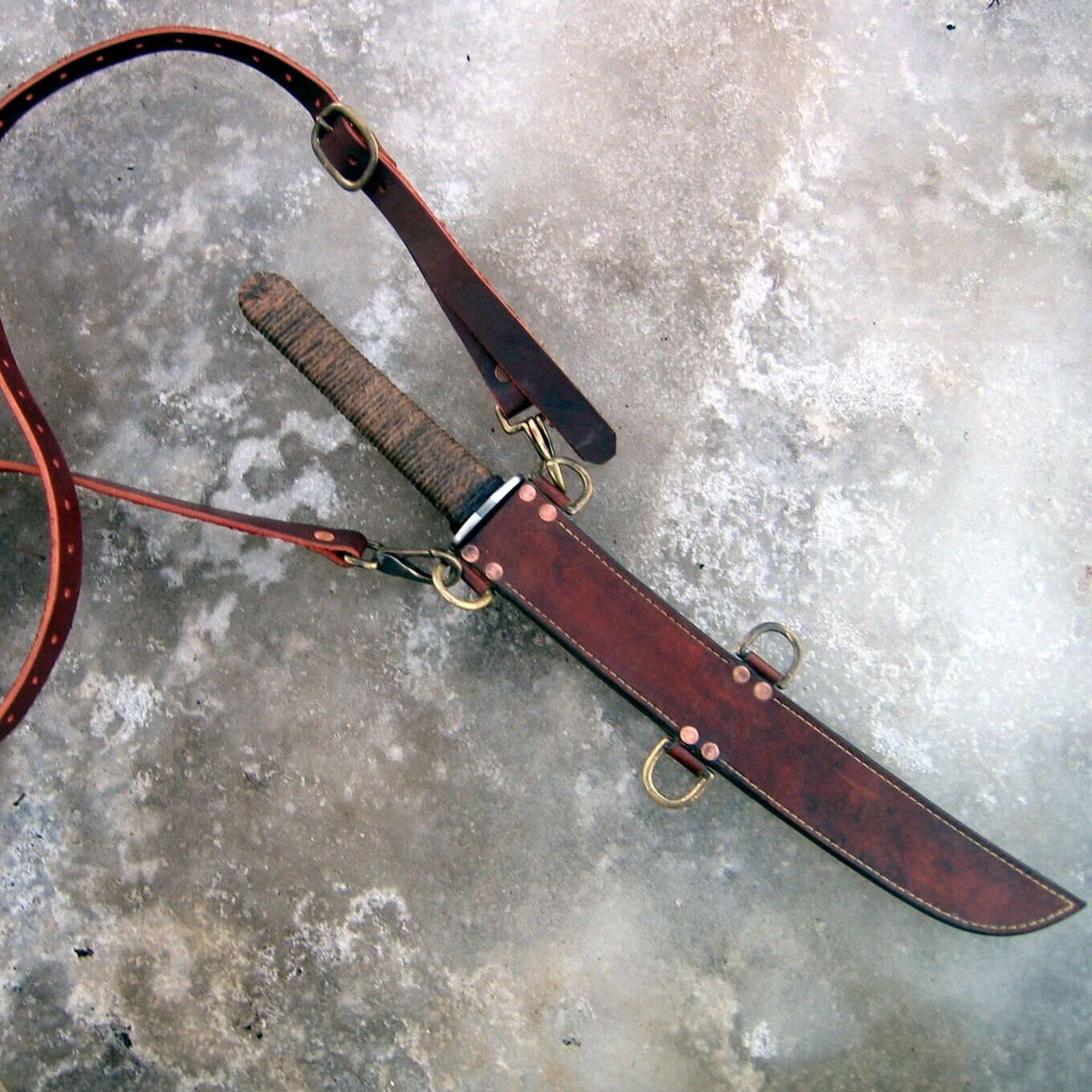 Custom handmade steel hunting viking sword near me in new york.jpg