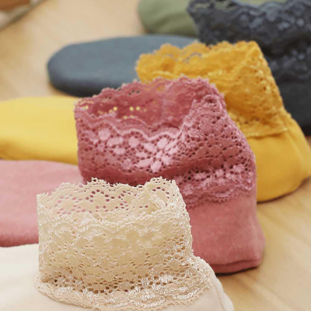 newfashionlacewarmersocks4.png