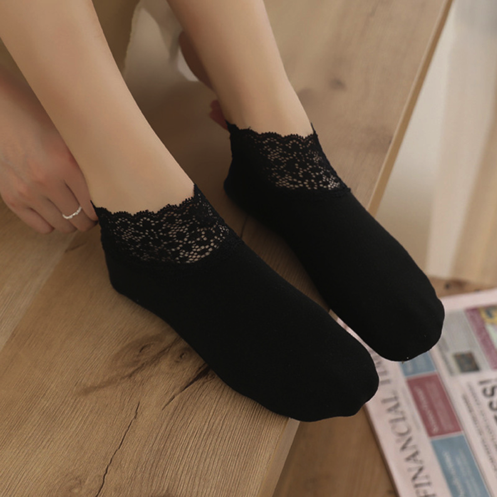 newfashionlacewarmersocksblack.png