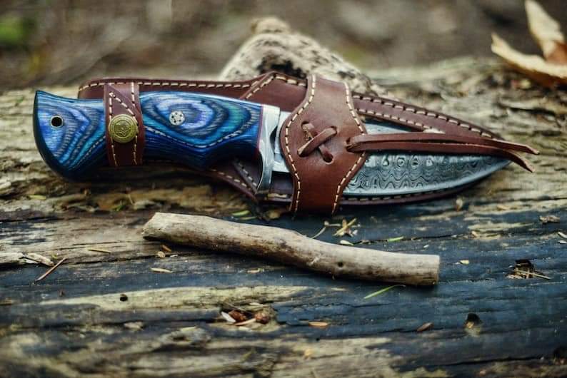 Two Bob Cat CarbonSteel Knife