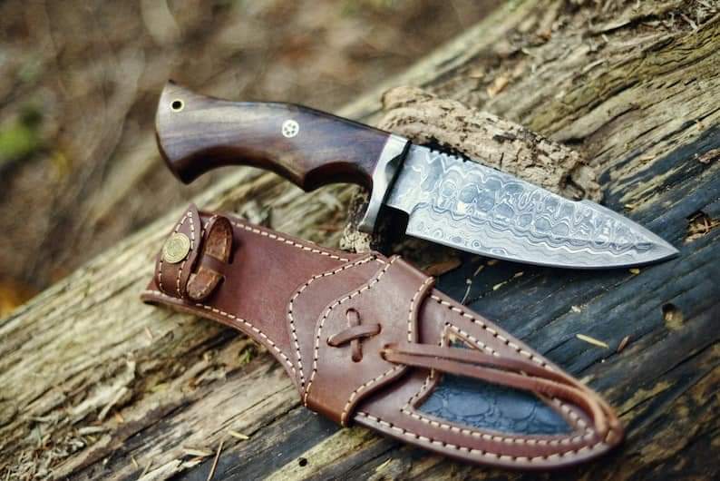 Two Bob Cat CarbonSteel Knife