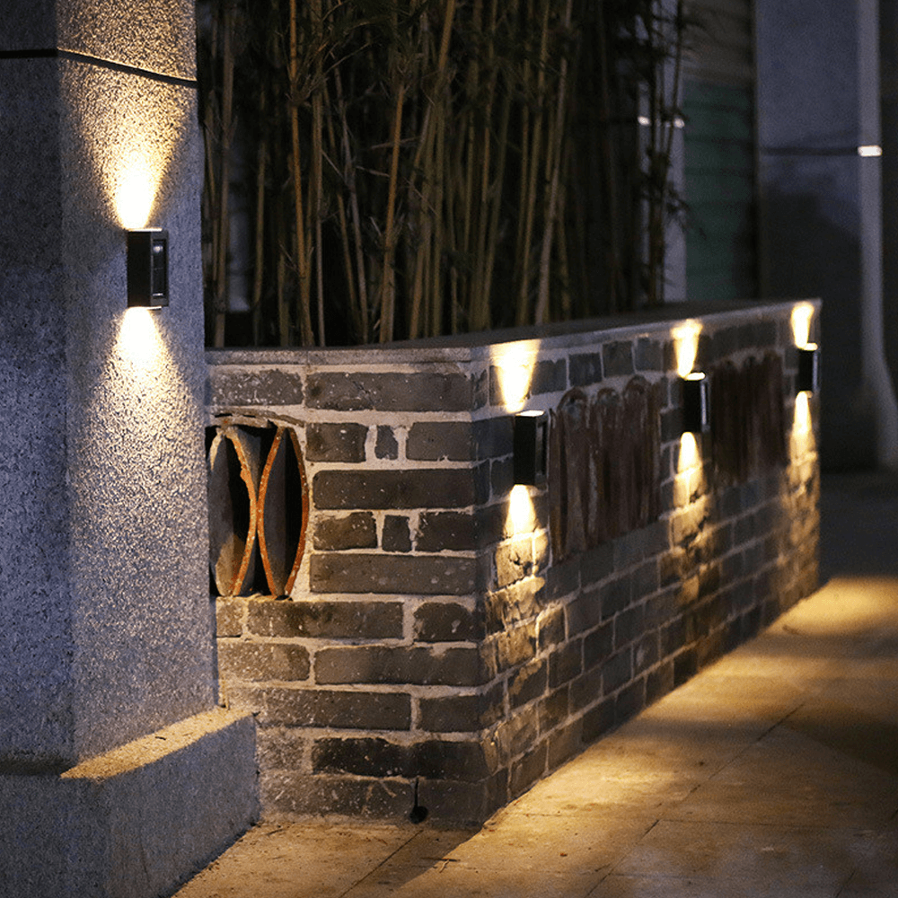 waterproofsolarpoweredoutdoorpatiowalldecorlight1.png