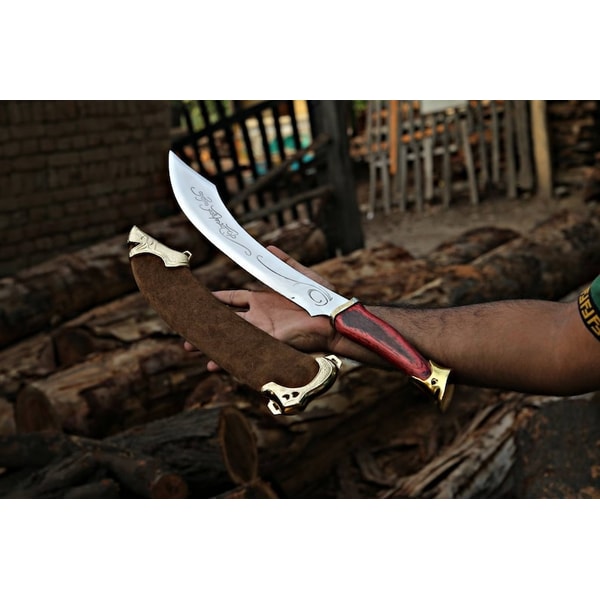 The- Elven- Knife- of- Strider- Magnificent- Movie- Replica- with- Wall- Mount- Display- - USAVANGUARD (2).jpg