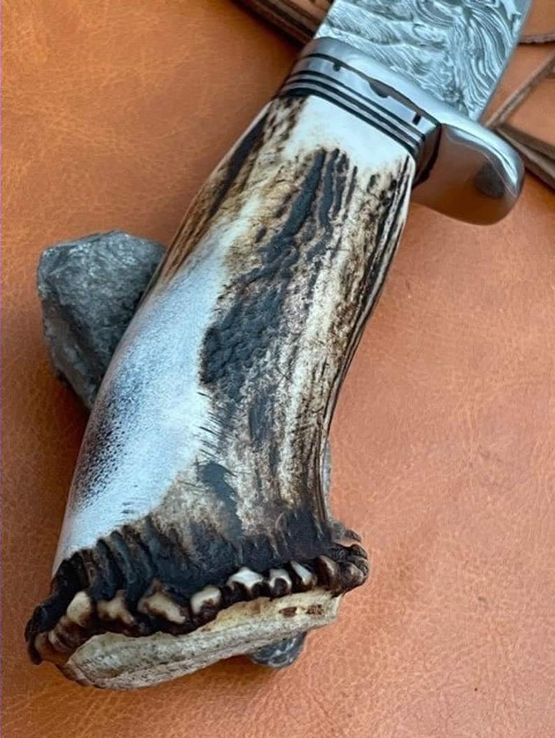 The Enduring Stainless Steel Knife for Discerning Men