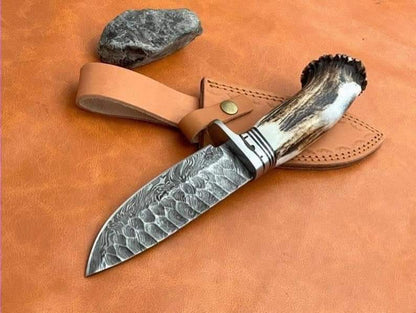 The Enduring Stainless Steel Knife for Discerning Men