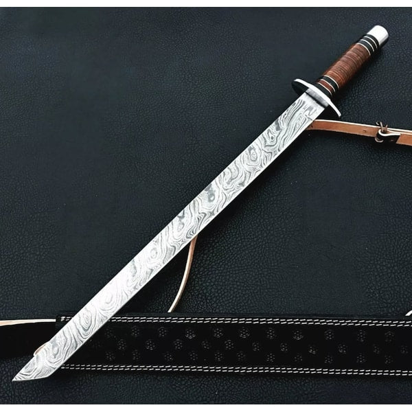 The-Ultimate-Handmade-Damascus-Steel-Katana-Sword-Spirit-of-the-Samurai-USA-Vanguard (5).jpg