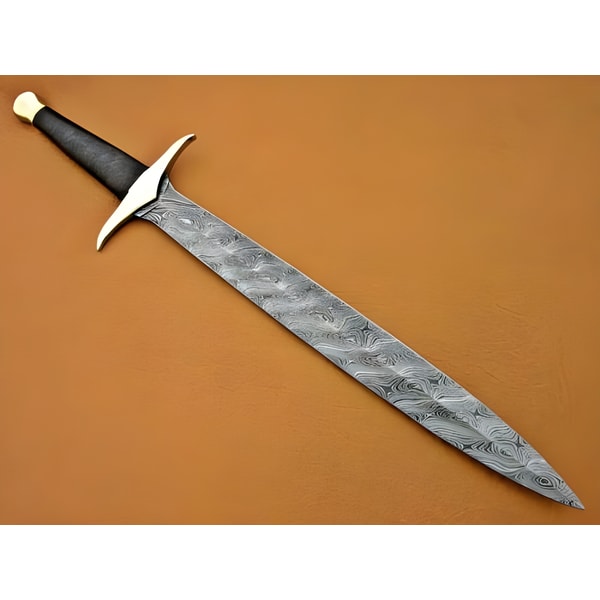 a-masterpiece-viking-sword-forged-in-damascus-steel-the-norse-forge-usa-vanguard (2).jpg