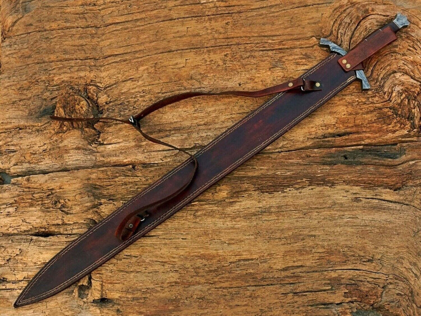 Blades-of-Yore-BM's-Handmade-Viking-Longsword-in-Pristine-Damascus-Steel (3).jpg